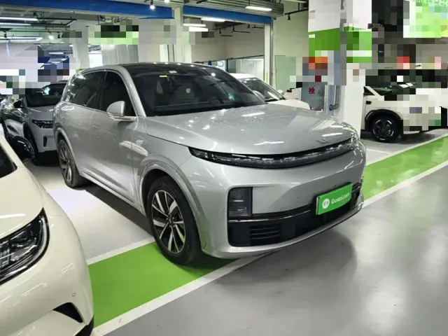 Li Auto L7 — Фото автомобиля 3
