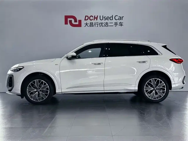 Audi Q5L — Фото автомобиля 3