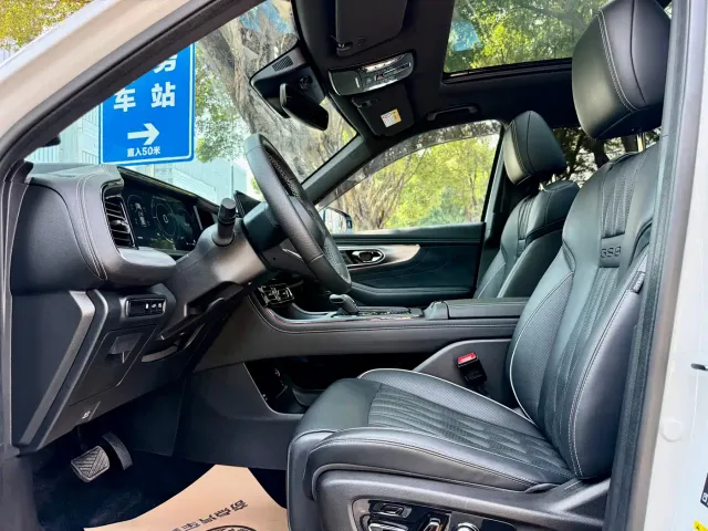 GAC Trumpchi GS8 — Фото автомобиля 7