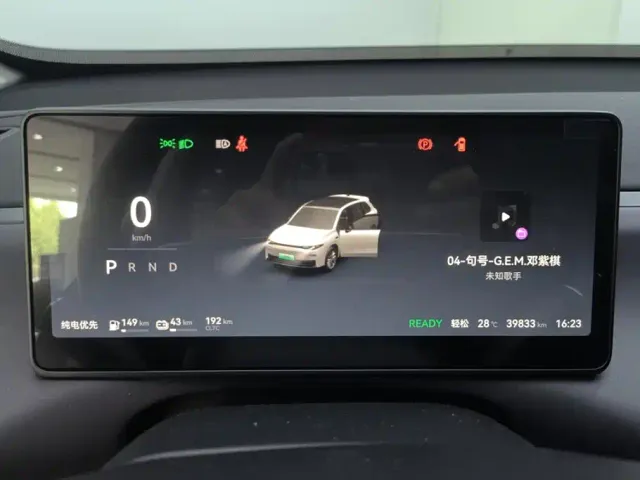 Leapmotor C10 — Фото автомобиля 14