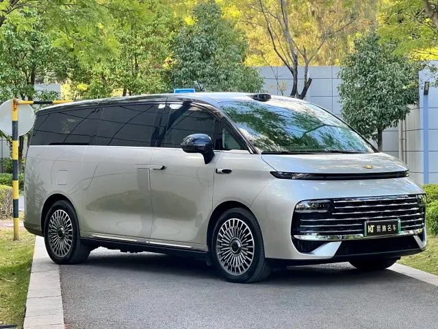 Geely Galaxy V900 — Фото автомобиля 3