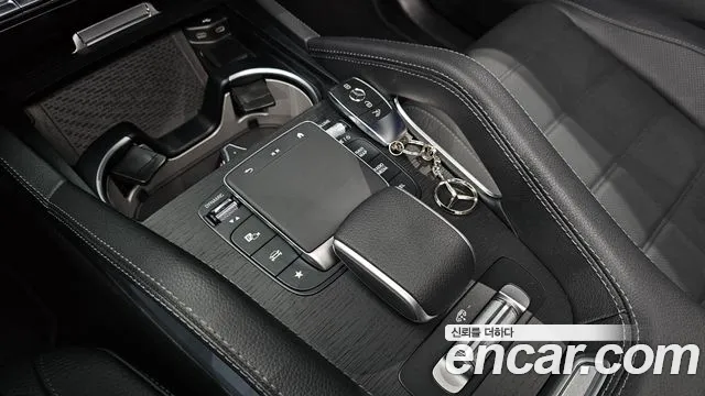 Mercedes-Benz GLE-Class — Фото автомобиля 28