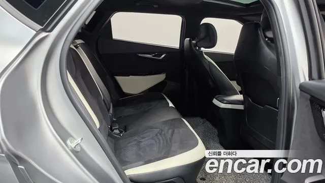 Kia EV6 — Фото автомобиля 11