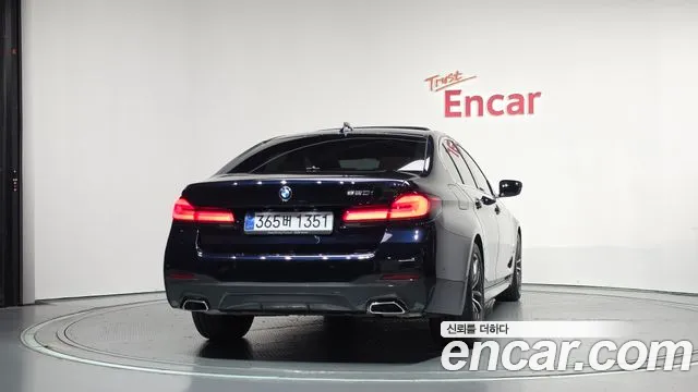 BMW 5 Series G30 — Фото автомобиля 4
