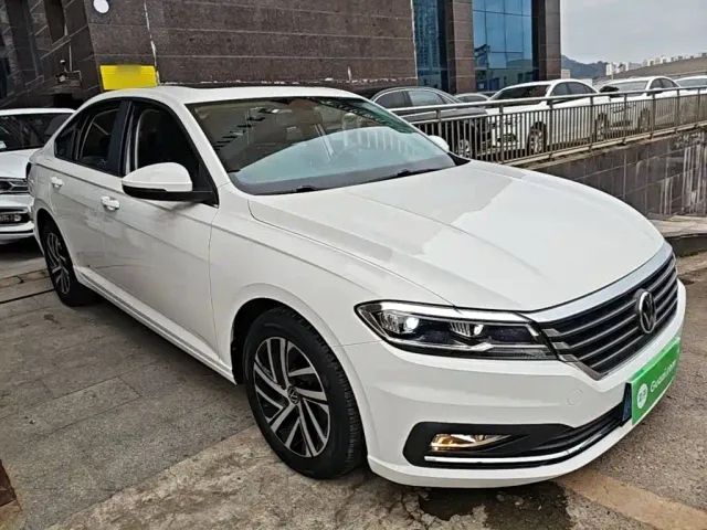 Volkswagen Lavida — Фото автомобиля 3