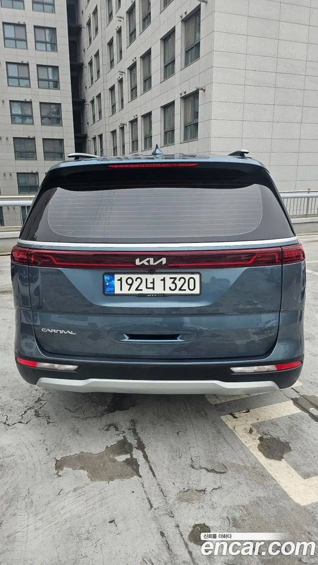 Kia Canival Carnival 4 поколение Дизель 9 мест Prestige — Фото автомобиля 4
