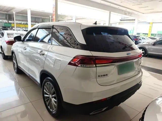 Changan X7 Plus — Фото автомобиля 4