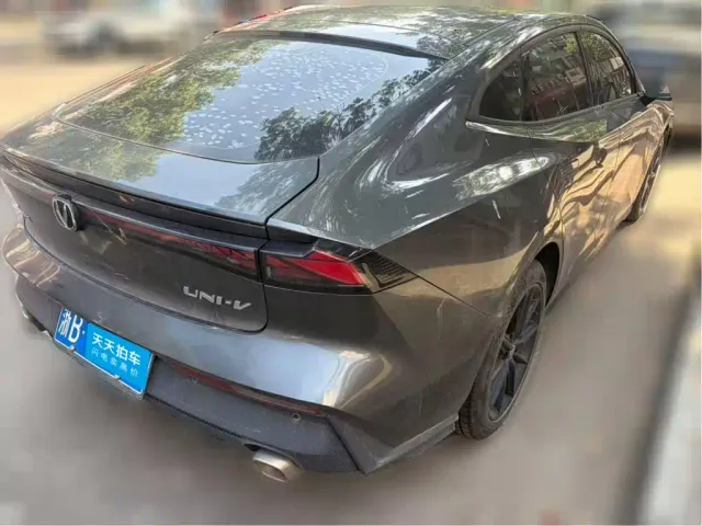 Changan UNI-V — Фото автомобиля 2