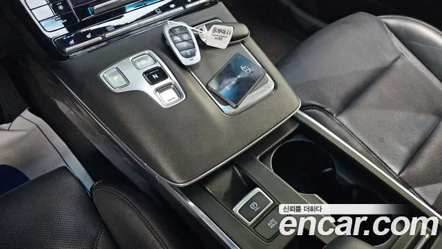 Hyundai Grandeur New — Фото автомобиля 9