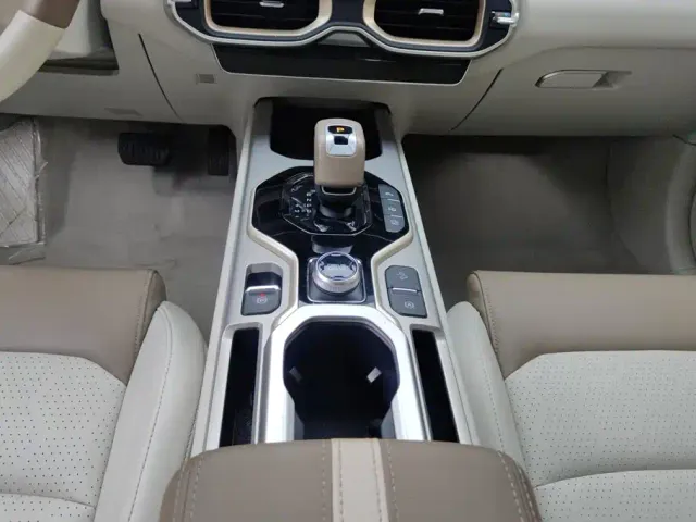 Geely ICON — Фото автомобиля 16