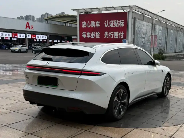 Nio ET5 Touring — Фото автомобиля 15