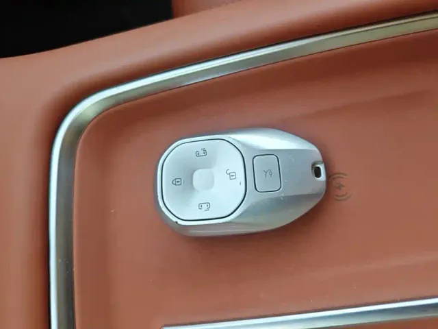 GAC Trumpchi Xiangwang S9 — Фото автомобиля 8