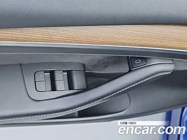 Tesla Model 3 — Фото автомобиля 19