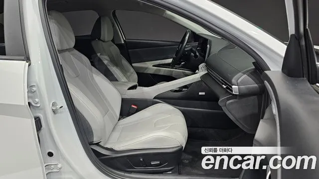 Hyundai Avante CN7 — Фото автомобиля 16