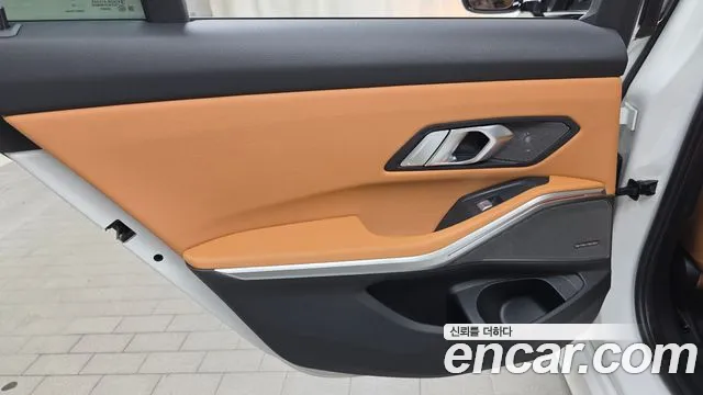 BMW 3-Series 3 серия (G20) 320i M Sport — Фото автомобиля 25