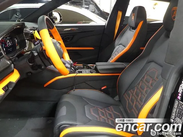 Lamborghini Urus — Фото автомобиля 8
