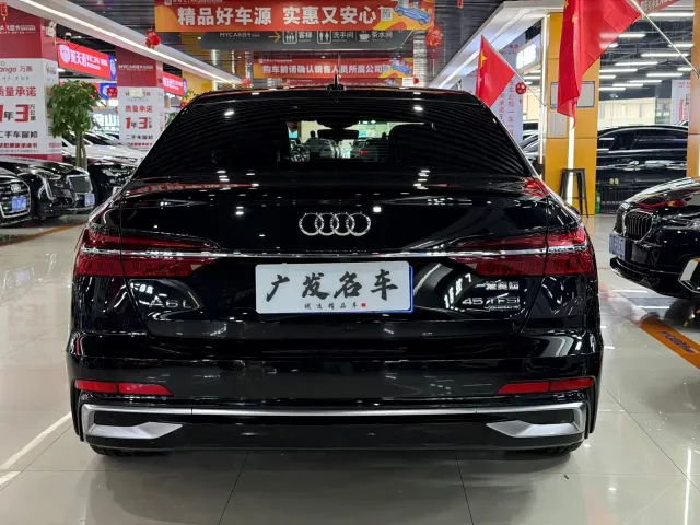 Audi A6L — Фото автомобиля 10