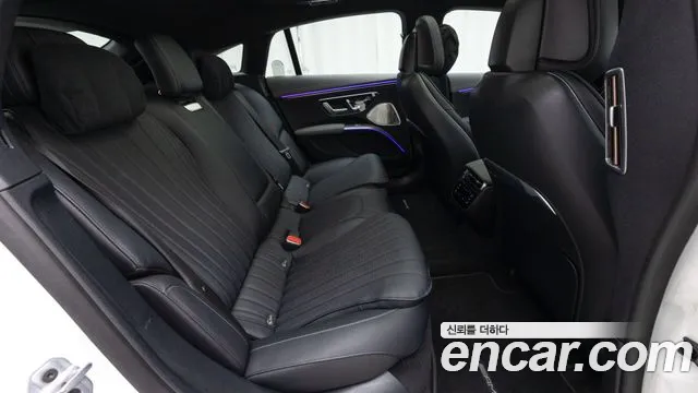Mercedes-Benz EQS — Фото автомобиля 16