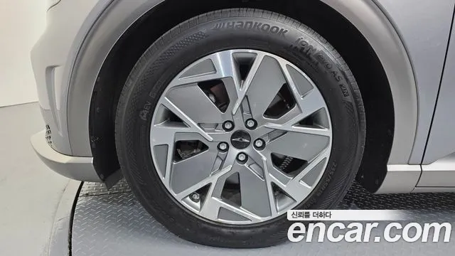 Genesis GV60 — Фото автомобиля 5