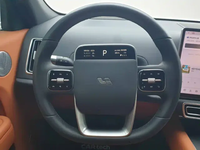 Li Auto L7 — Фото автомобиля 21