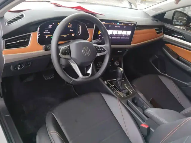 Volkswagen Bora — Фото автомобиля 9