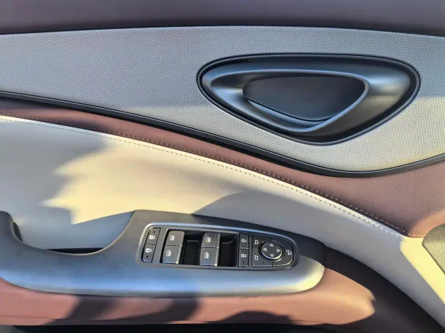 BYD Seal 07 DM-i — Фото автомобиля 12