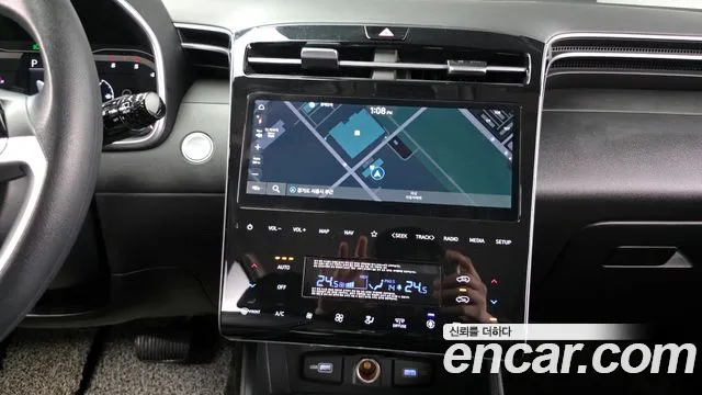 Hyundai Tucson Tucson (NX4) Дизель 2.0 4WD — Фото автомобиля 18