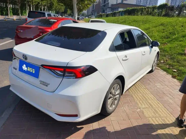 Toyota Corolla — Фото автомобиля 3