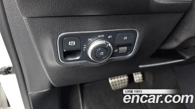Mercedes-Benz GLB-Class — Фото автомобиля 27