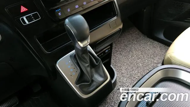 Hyundai Staria Staria Карго 5 мест — Фото автомобиля 9