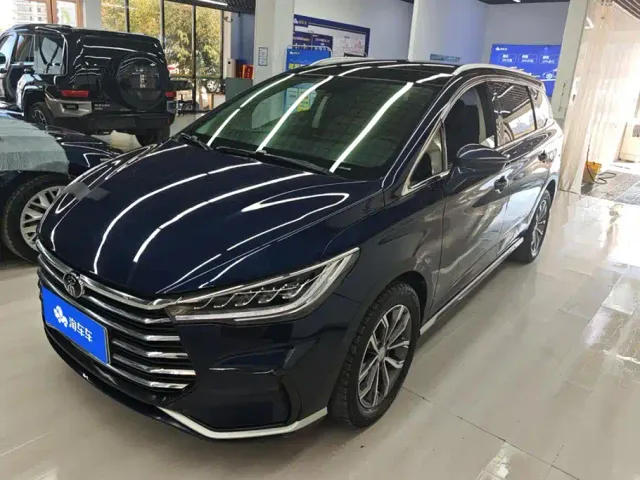 Фотография автомобиля — BYD Song MAX