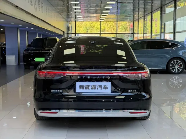 Xiangjie Enjoy World S9 2026 Extended Range Ultra — Фото автомобиля 8