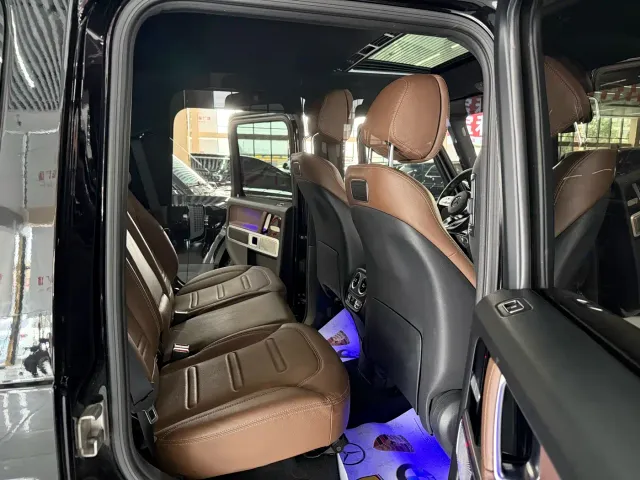 Mercedes-Benz G-Class — Фото автомобиля 10