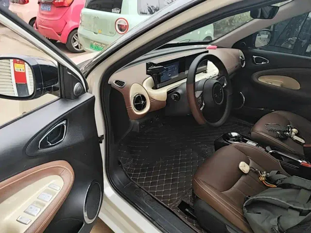 Wuling Bingo — Фото автомобиля 11