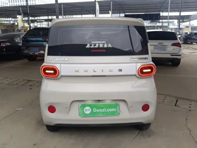 Wuling Hongguang Mini EV — Фото автомобиля 5