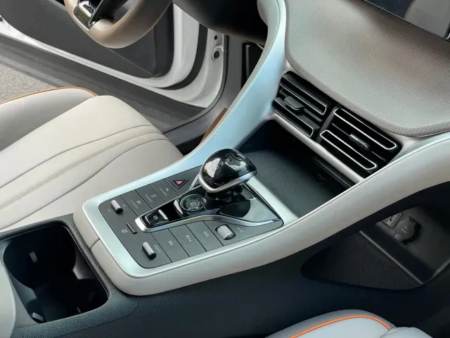 BYD Song Pro — Фото автомобиля 16