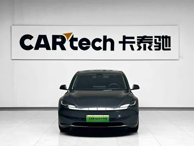 Tesla Model 3 — Фото автомобиля 3