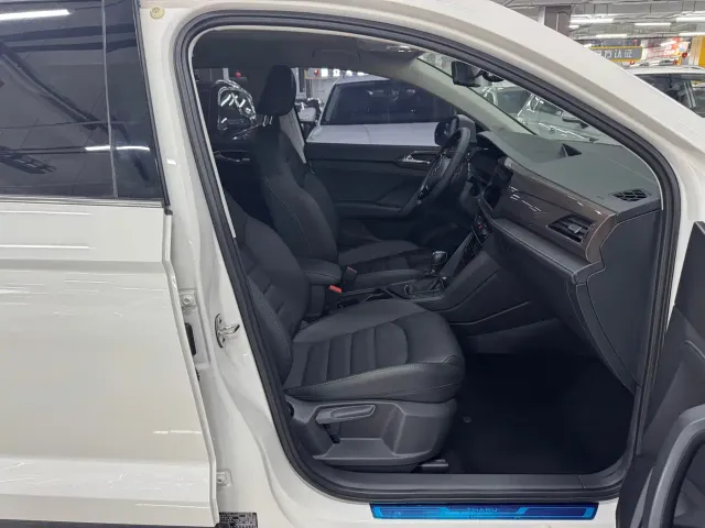Volkswagen Tharu — Фото автомобиля 13