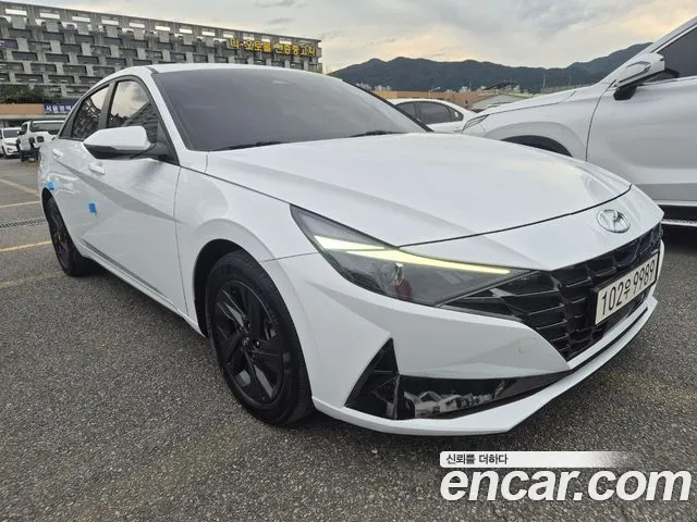 Hyundai Avante CN7 — Фото автомобиля 3