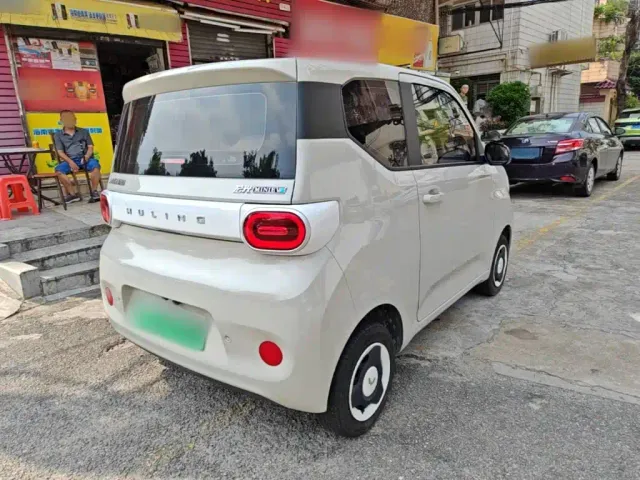 Wuling Hongguang Mini EV — Фото автомобиля 6
