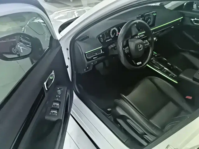 Honda Civic — Фото автомобиля 15