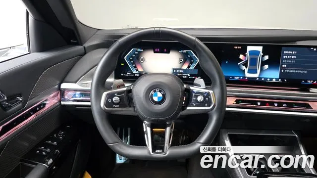 BMW 7 Series G70 — Фото автомобиля 12