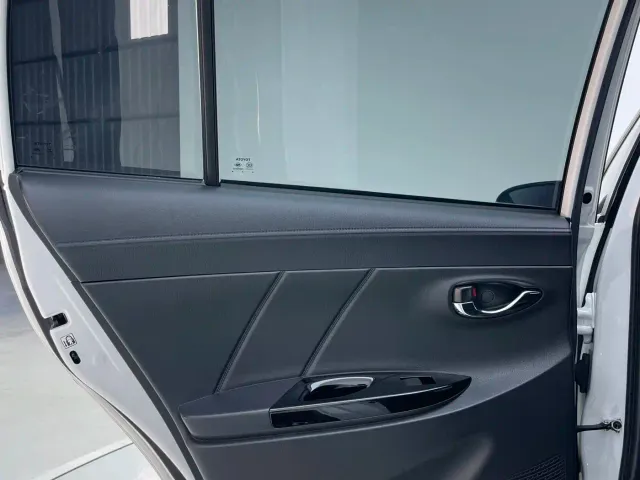 Toyota YARiS L Zhi Xuan — Фото автомобиля 19