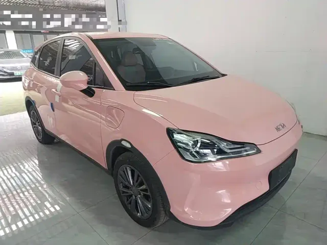 Nezha Auto Nezha V 2022 Trend 400 Lite Pink Custom Edition — Фото автомобиля 21