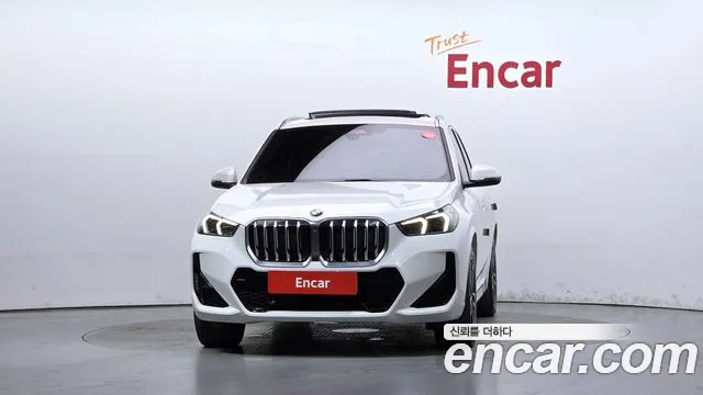 BMW X1 U11 — Фото автомобиля 3