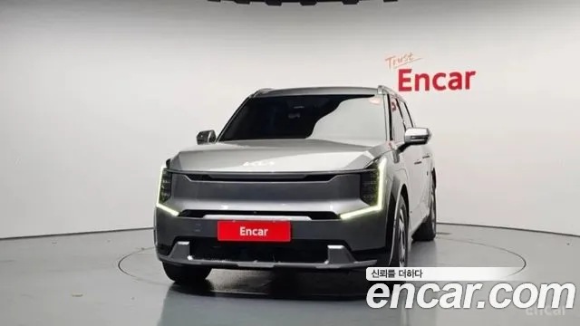 Kia EV9 Long Range 4WD — Фото автомобиля 2