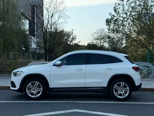 Mercedes-Benz GLA-Class — Фото автомобиля 3