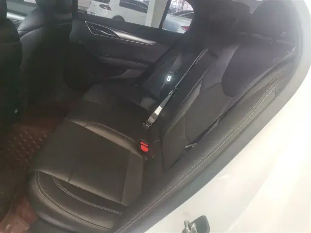Cadillac CT5 — Фото автомобиля 16
