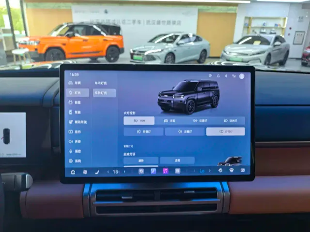 BYD FangChengBao Titanium 7 — Фото автомобиля 9