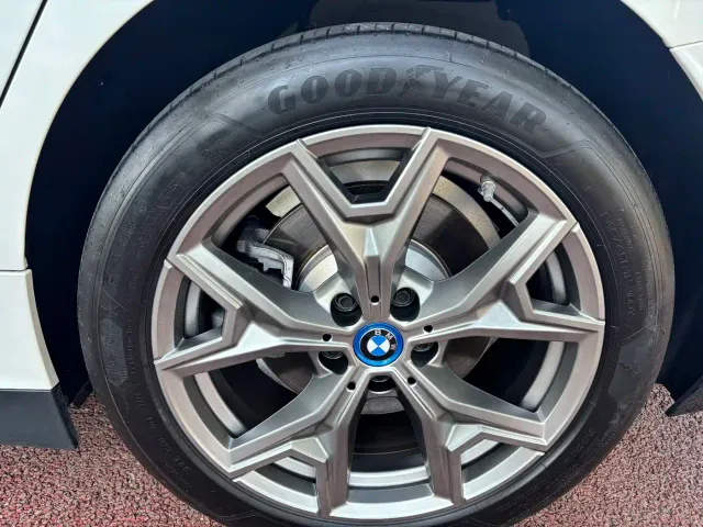 BMW i3 — Фото автомобиля 8